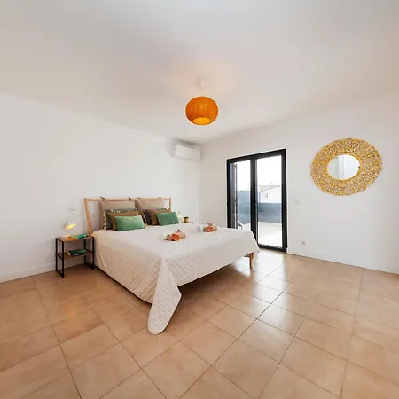 Solarys - Moradia Moderna Com Piscina Aquecível Em Albufeira