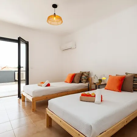 Solarys - Moradia Moderna Com Piscina Aquecível Em Albufeira