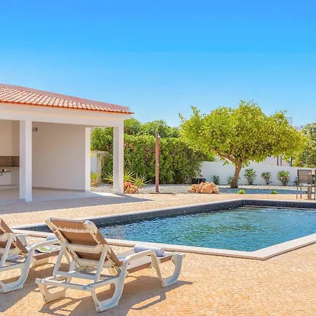 Solarys - Moradia Moderna Com Piscina Aquecível Em Villa Albufeira